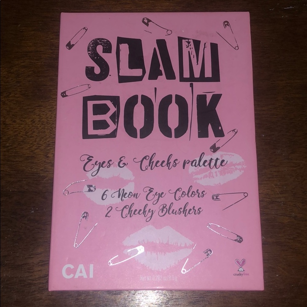 CAI Slam Book Eyes & Cheeks Palette